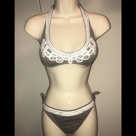 NWOT Victoria’s Secret Swimsuit Size Small/Med - Picture 1 of 3
